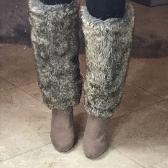 Heel boots with faux fur - Picture 5 of 6